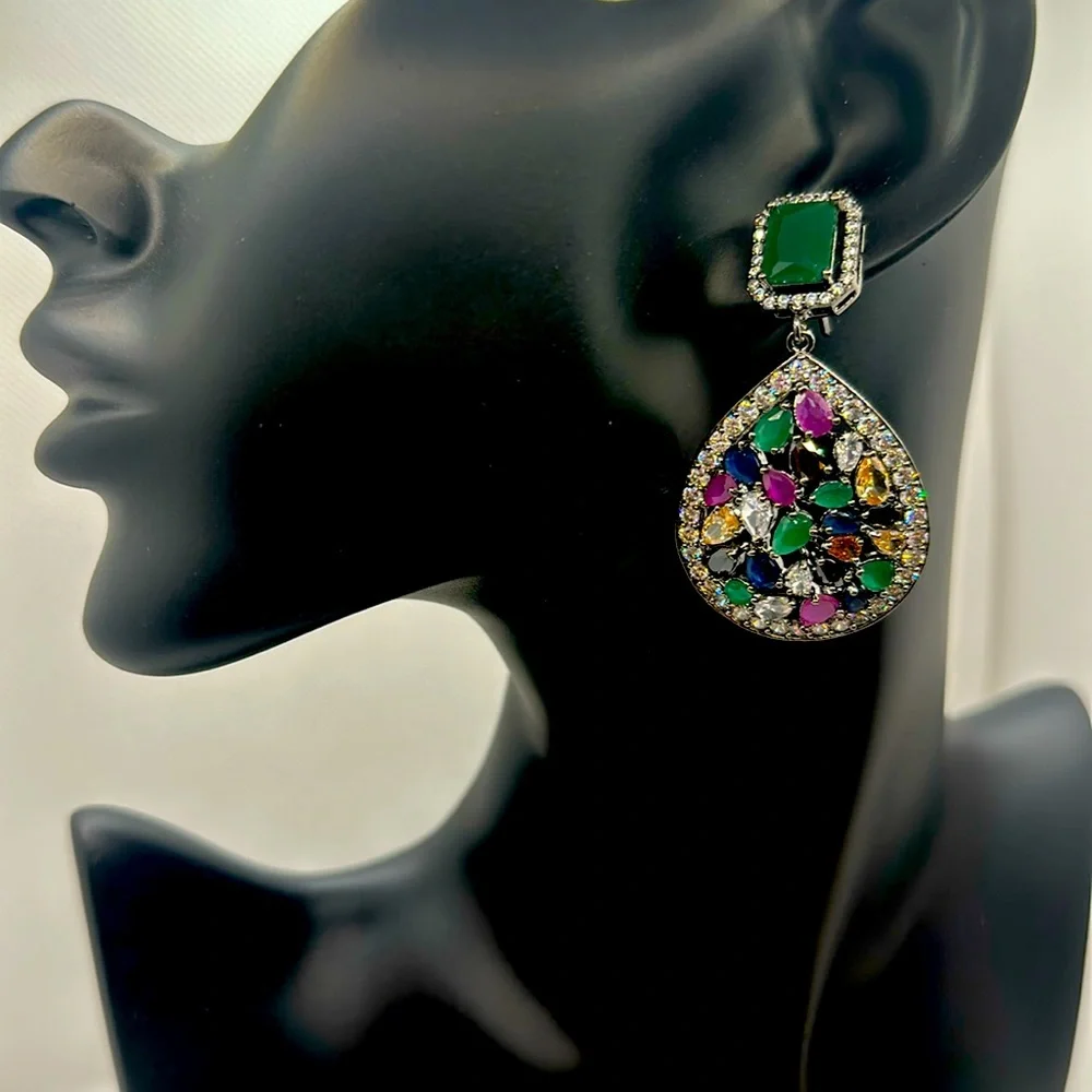 Multi colored earrings - Picture 1 of 2
